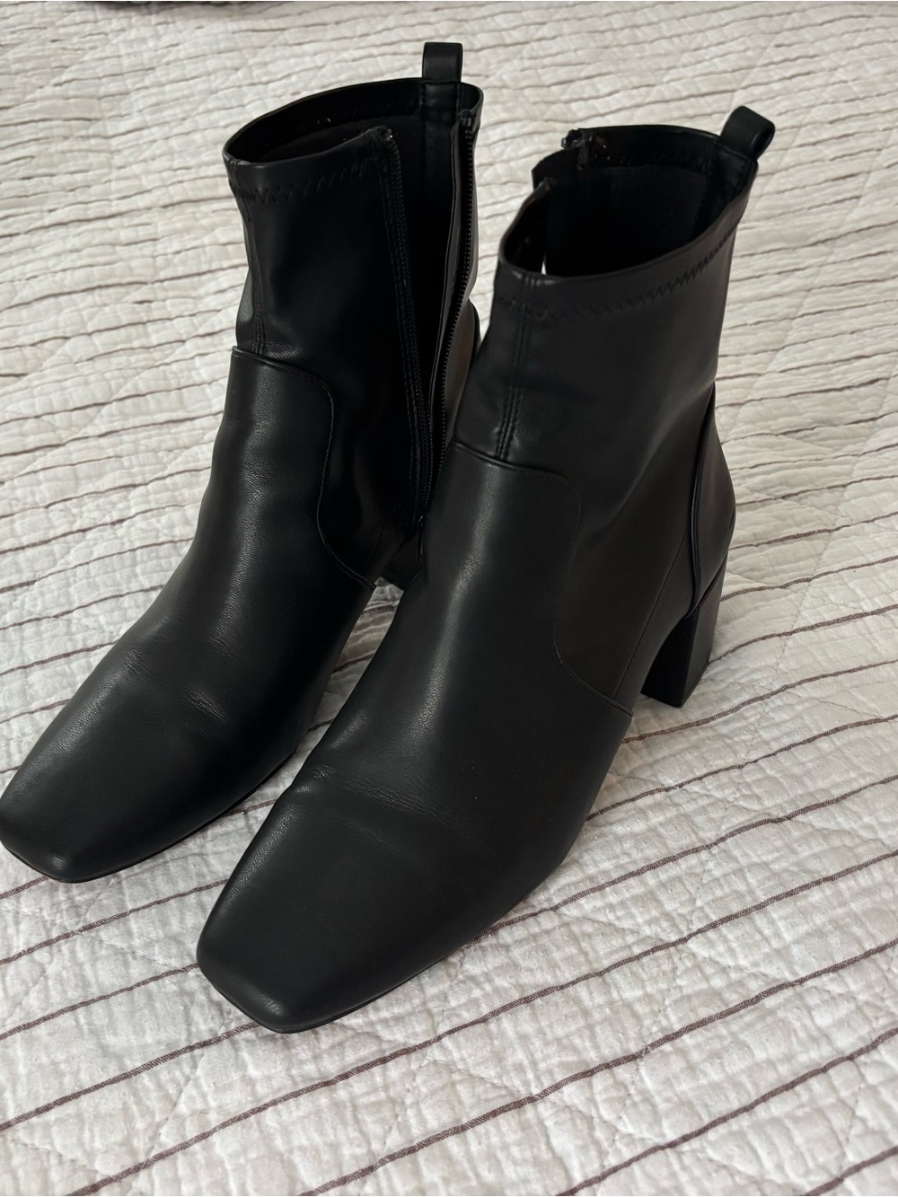 Aldo Black Square-Toe Leather Ankle Boots